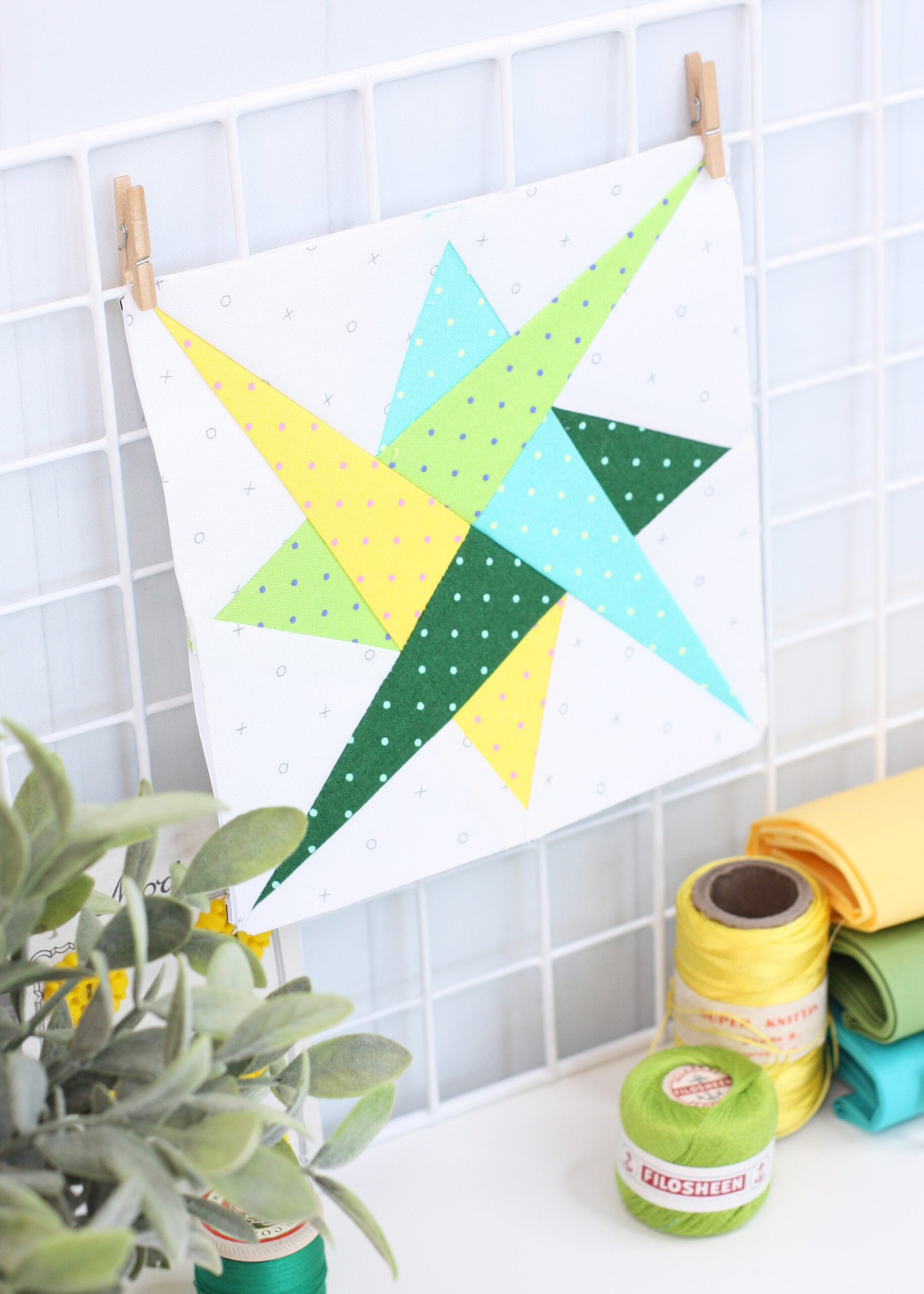 Spinning Star Foundation Paper Piecing Quilt Block (4 Sizes)