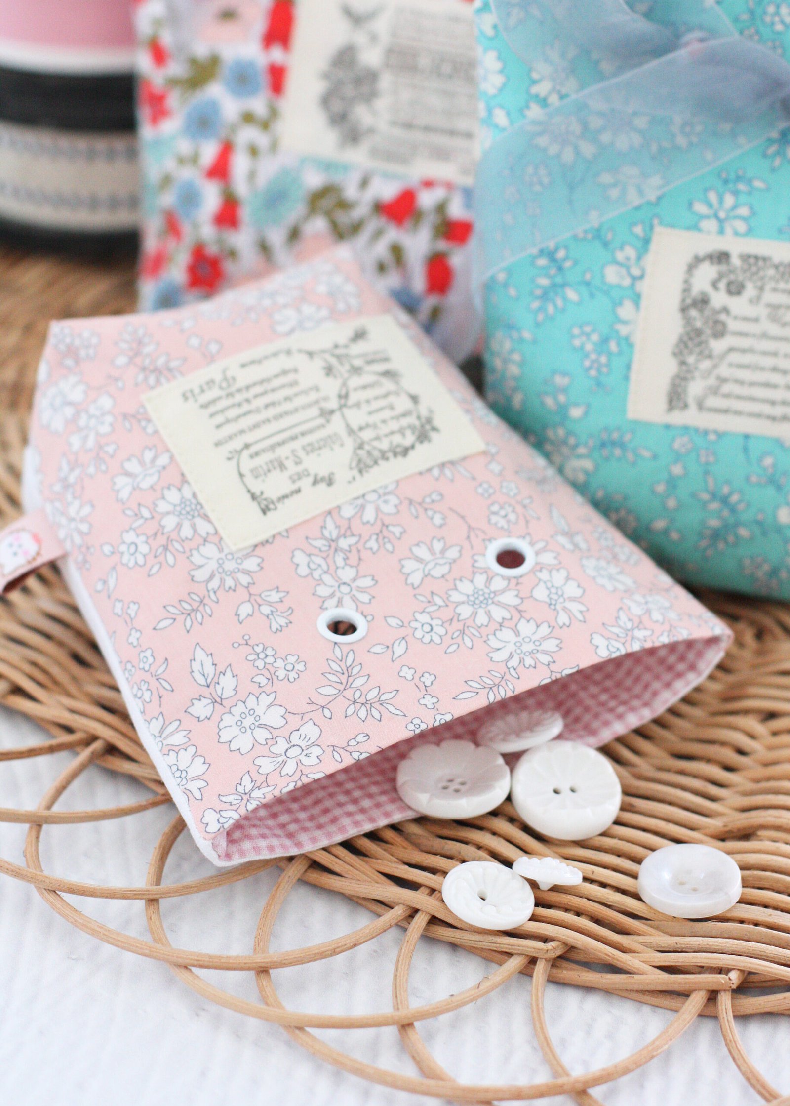 Ribbon Pouch (3 Sizes)