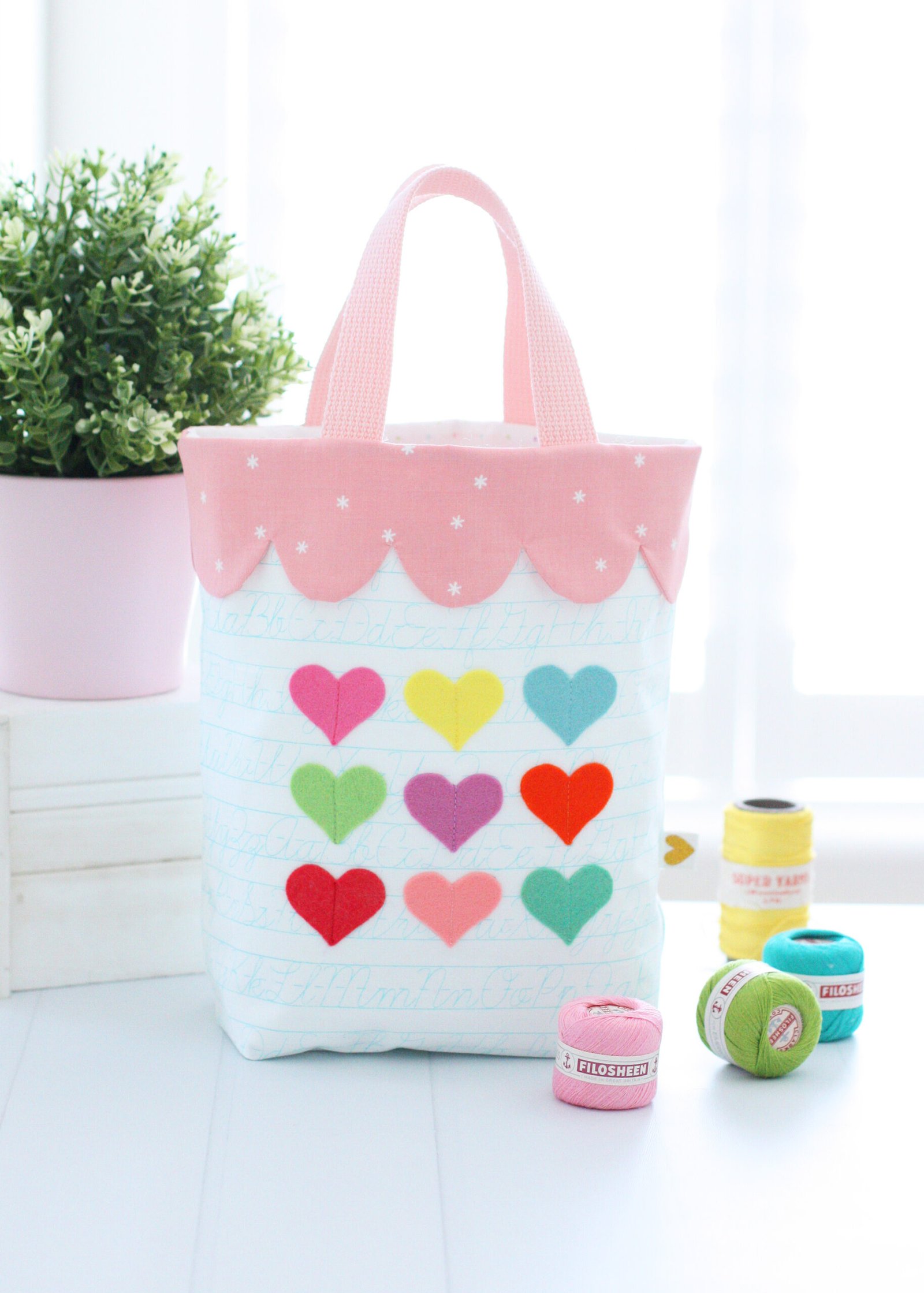 Scalloped Gift Bag
