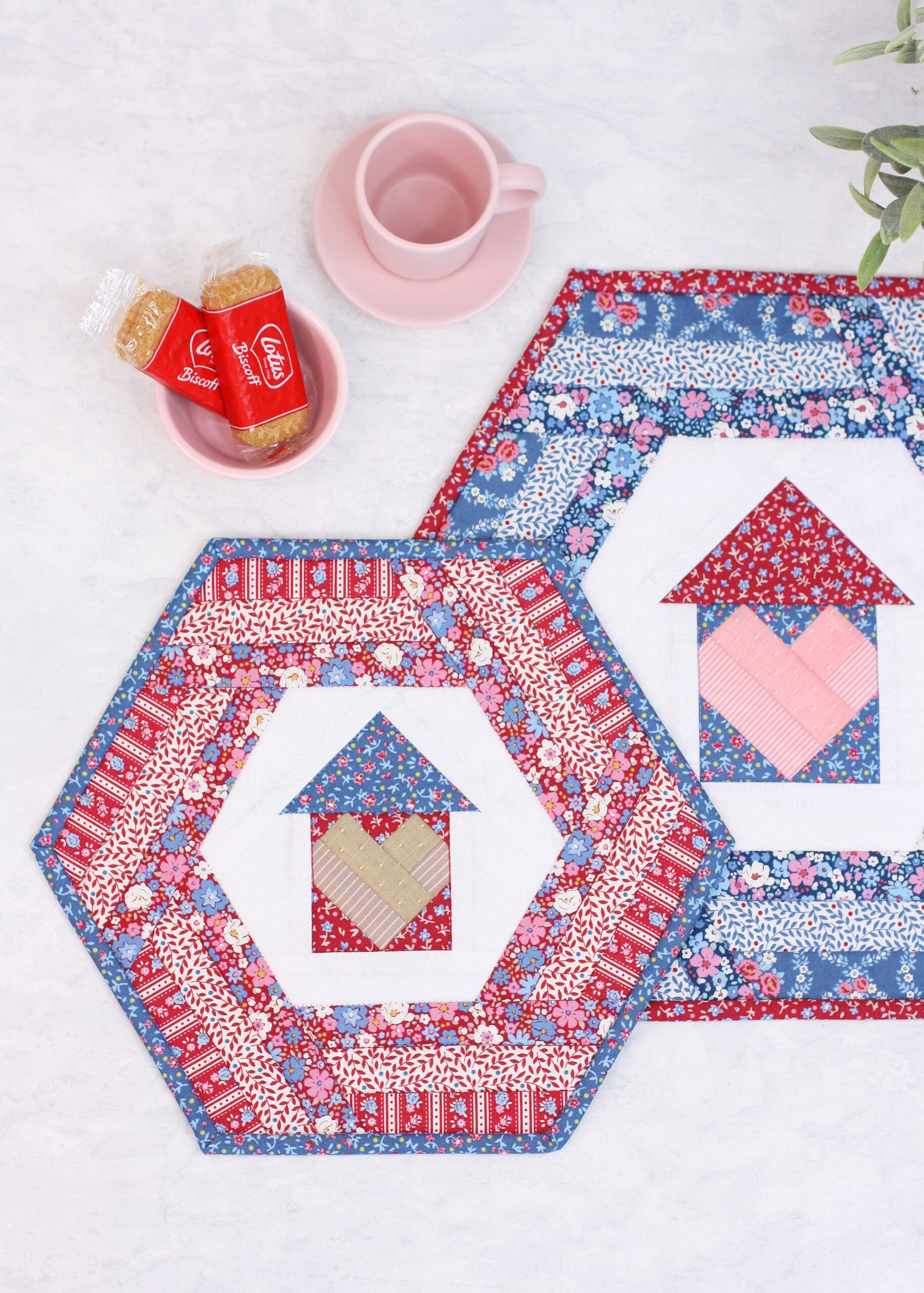 Hexie House Placemat (2 Sizes)