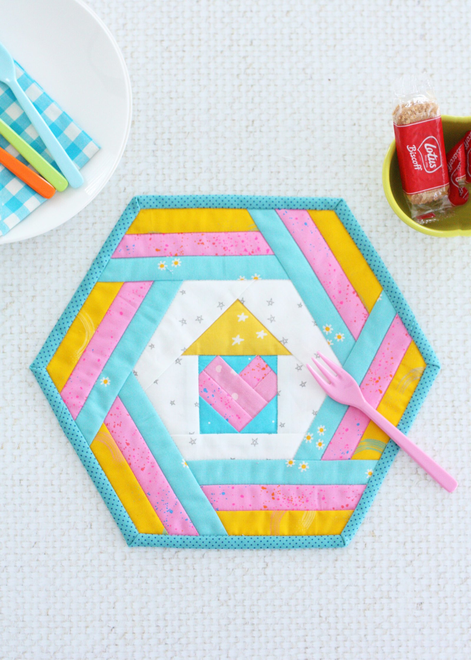 Hexie House Placemat (2 Sizes)
