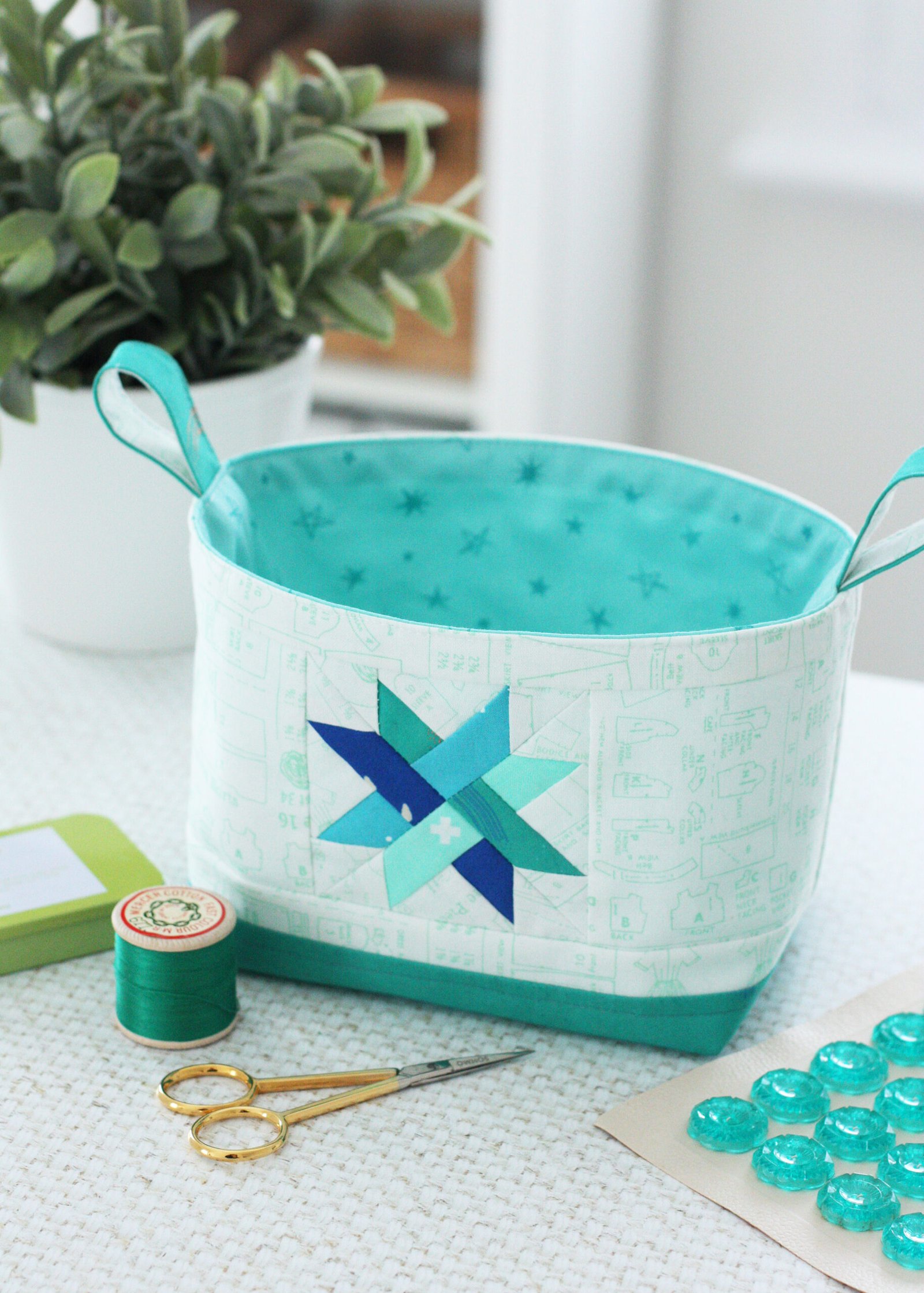 Luma Bucket (2 Sizes)